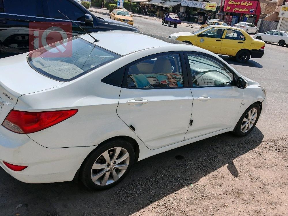 هیوندای ئەکسنت